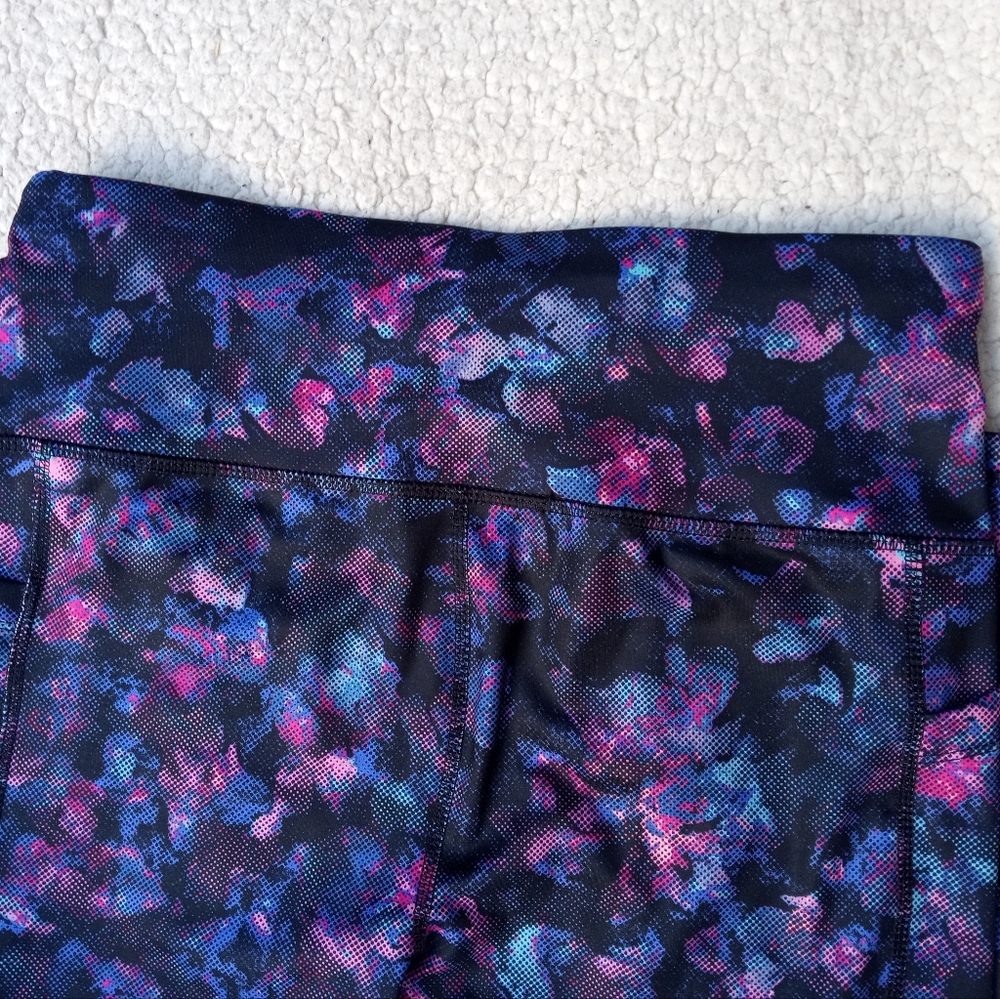 NWT Avia Capri Leggings size S (4-6) - Picture 3 of 11